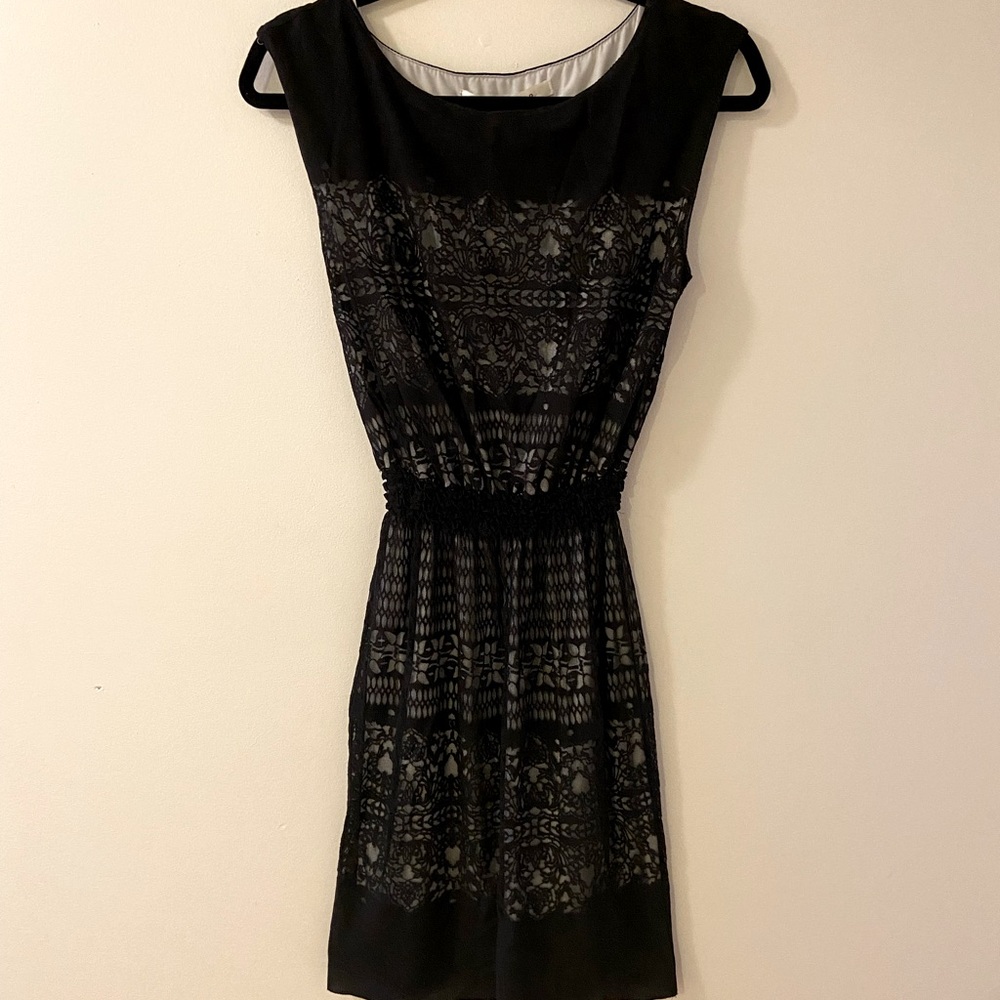 MAX STUDIO stretchy dress with burnout overlay